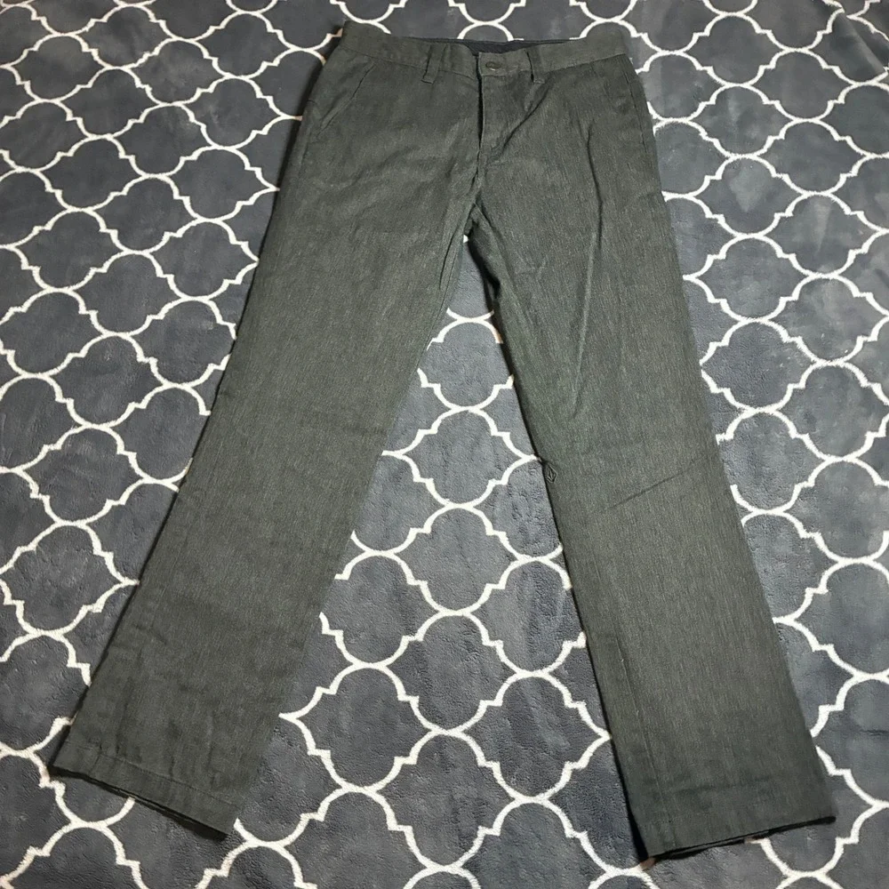 Volcom Frickin Modern Fit Chino Pants Mens 30 Charcoal Gray Heather A11313S1